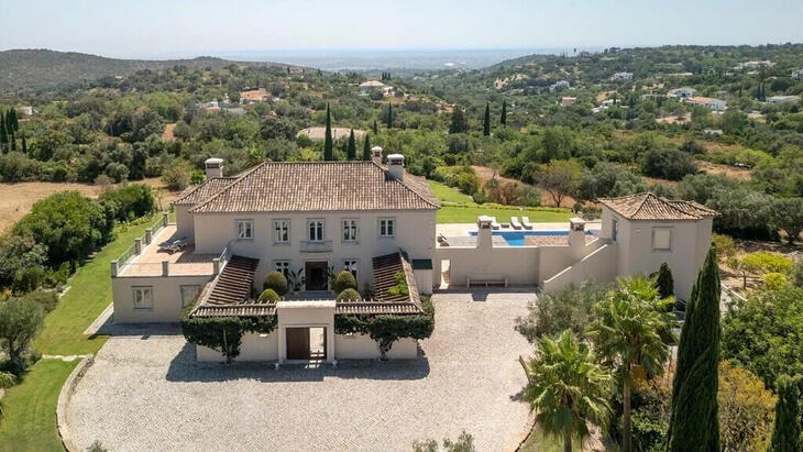 How Off-Market Property Buying Works in the Algarve in 2026