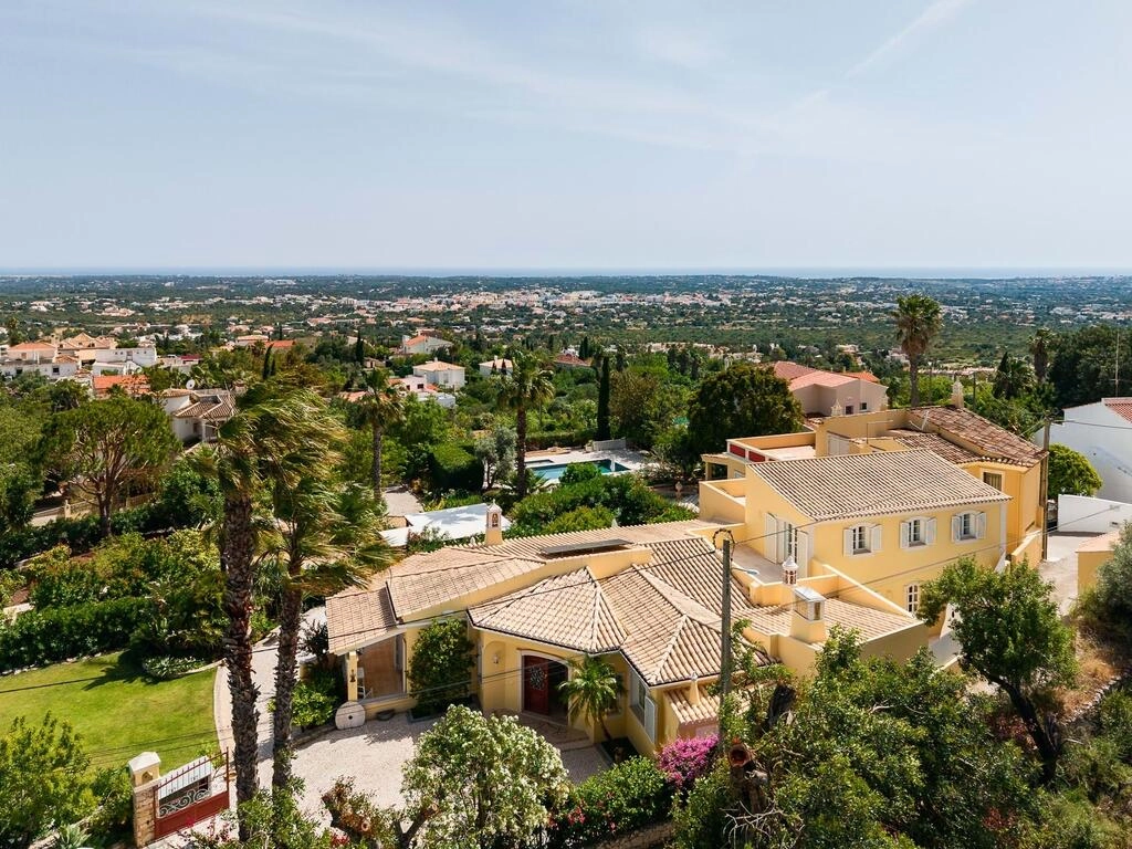 Charming villa for sale - Vale Formoso | 3 + 1 bedrooms Charming villa for sale - Vale Formoso | 3 + 1 bedrooms