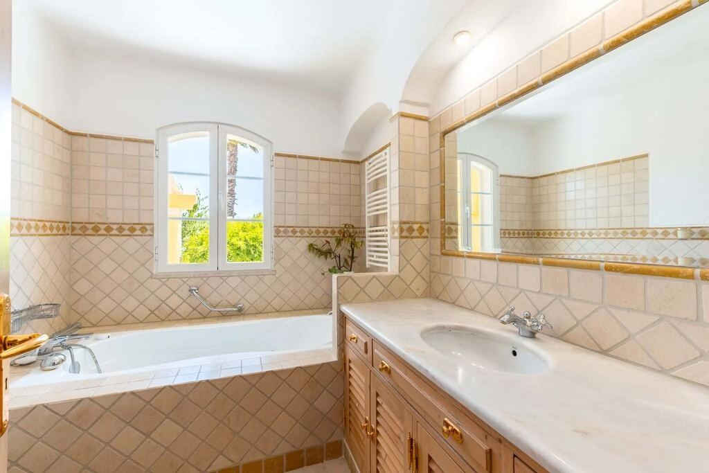 Charming villa for sale - Vale Formoso | 3 + 1 bedrooms Charming villa for sale - Vale Formoso | 3 + 1 bedrooms