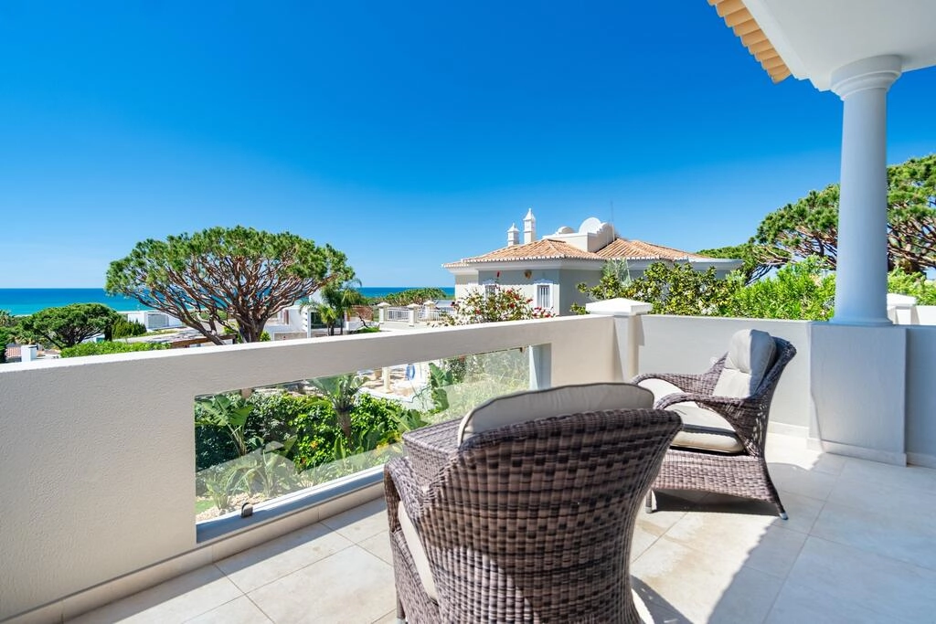 Luxury villa for sale - Vale do Lobo | 3+1 bedrooms Luxury villa for sale - Vale do Lobo | 3+1 bedrooms