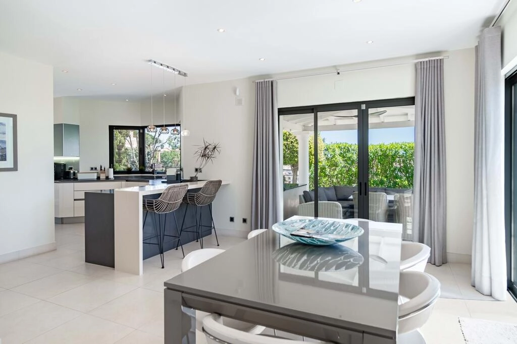 Luxury villa for sale - Vale do Lobo | 3+1 bedrooms Luxury villa for sale - Vale do Lobo | 3+1 bedrooms