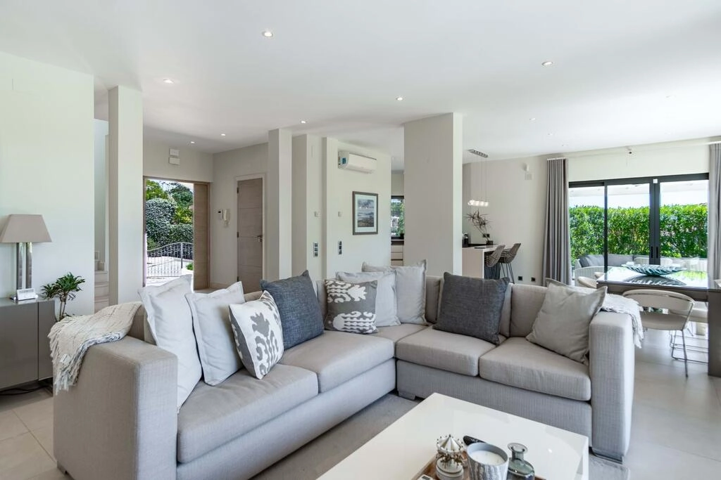 Luxury villa for sale - Vale do Lobo | 3+1 bedrooms Luxury villa for sale - Vale do Lobo | 3+1 bedrooms