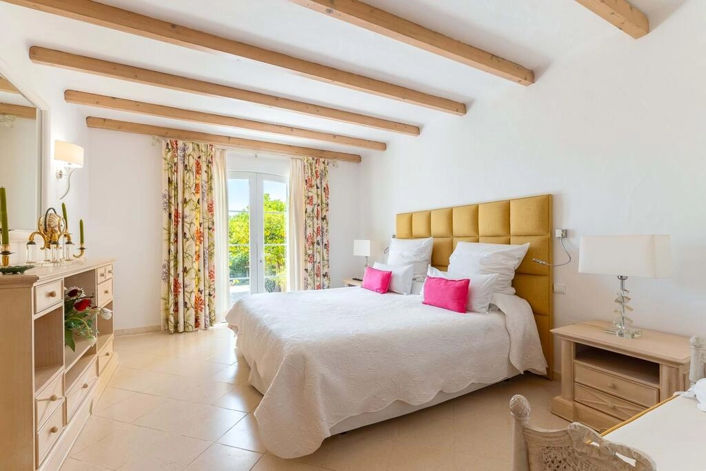 Encantadora moradia para venda - Vale Formoso | 3 + 1 quarto Encantadora moradia para venda - Vale Formoso | 3 + 1 quarto