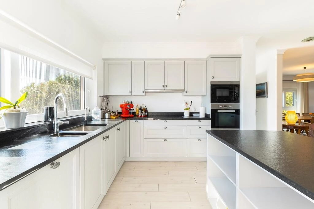 Excelente oportunidade Moradia semi-geminada renovada para v Excelente oportunidade Moradia semi-geminada renovada para v