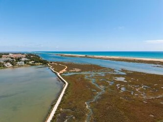 Oportunidade Exclusiva | Propriedade Off-Market de Prestígio