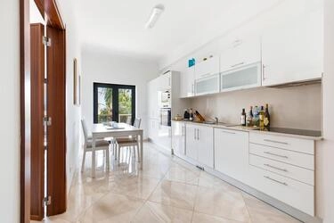 Magnificent apartment for sale - Santa Barbara de Nexe | 3 b