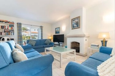 Prime location townhouse for sale -Vale do Lobo | 3 bedrooms