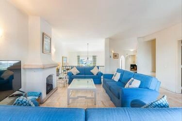Prime location townhouse for sale -Vale do Lobo | 3 bedrooms