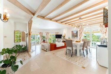 Encantadora moradia para venda - Vale Formoso | 3 + 1 quarto