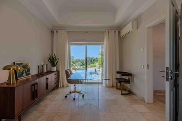 Propriedade privada exclusiva à venda em Almancil | 5 quarto