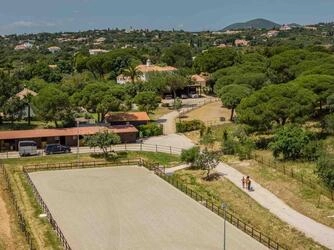 Propriedade privada exclusiva à venda em Almancil | 5 quarto