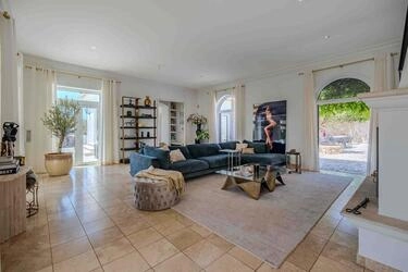 Propriedade privada exclusiva à venda em Almancil | 5 quarto