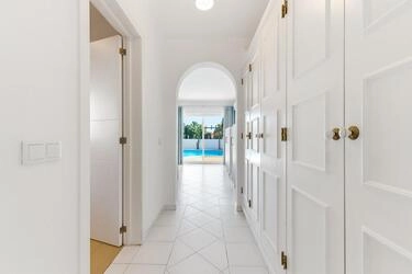 Moradia espaçosa para venda - Boliqueime | 7 quartos