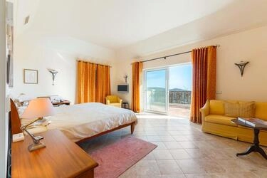 Vineyard Estate-Santa Barbara de Nexe | 8 bedrooms