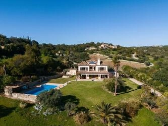 Propriedade Vinícola-Santa Bárbara de Nexe | 8 quartos