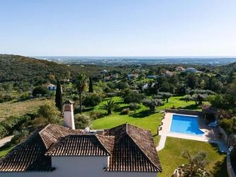 Propriedade Vinícola-Santa Bárbara de Nexe | 8 quartos