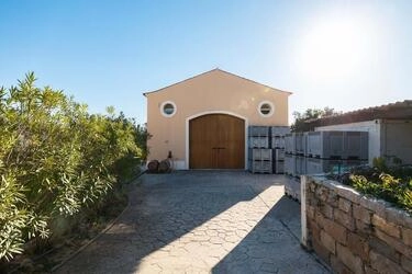 Propriedade Vinícola-Santa Bárbara de Nexe | 8 quartos