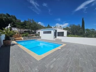 Renovated villa for sale - Sta Bárbara de Nexe | 3 bedrooms