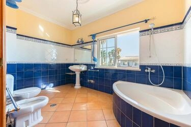 4 Bedroom Villa For Sale in Vale Formoso, Almancil