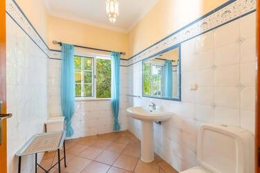 Moradia de 4 Quartos para Venda em Vale Formoso, Almancil
