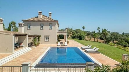 Elegant manor house-Santa Bárbara de Nexe | 5 bedrooms
