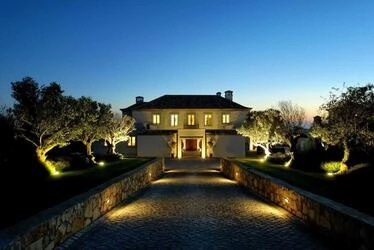 Elegant manor house-Santa Bárbara de Nexe | 5 bedrooms